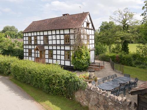 Mathon House | Brook House