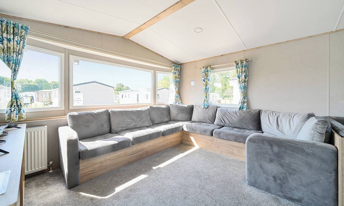 Great Billing Cottage | BROOKSIDE BLISS - BILLING AQUADROME in Billing Aquadrome Holiday Park