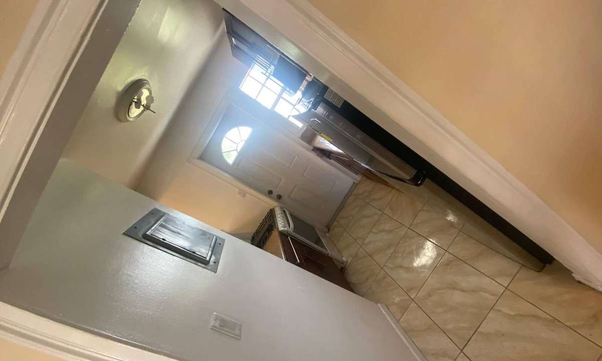Downtown House | C Creations Rental