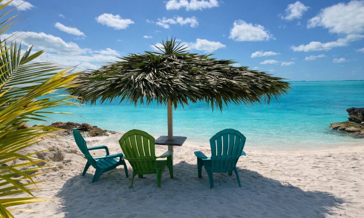 George Town Villa | Calm, Private Beachfront Escape with Crystal Waters & Sandbars