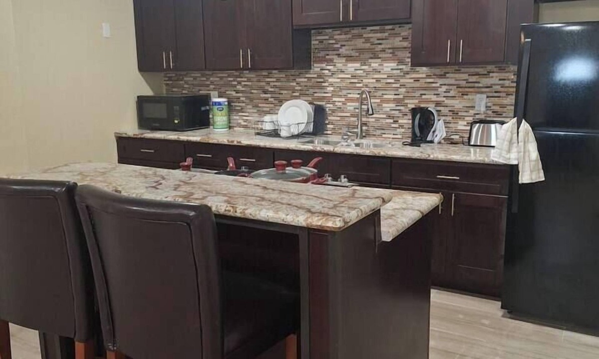 Bahamas Terrace Apartment | Carol's Inn #6 -1 stylish 1 bedroom 1 bathroom