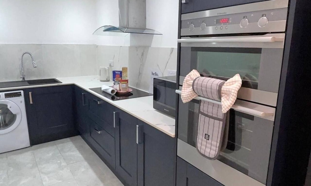 Wellingborough Apartment | Central 1 Bed Apartment - Sleeps 2 With Wifi