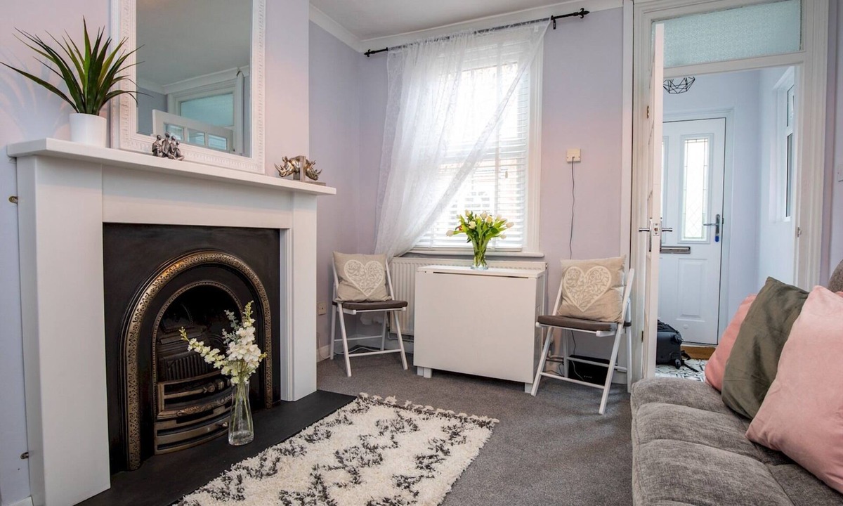 Shrewsbury House | Central cosy home 5 minutes walk from Shrewsbury - Pass the Keys