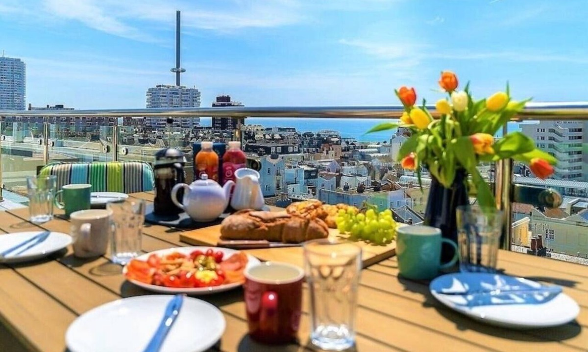 Brighton Apartment | Central Sea View Penthouse with Private Roof Terraces