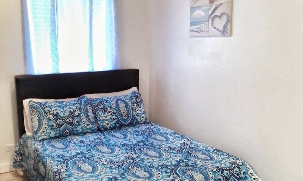 Rock Sound Apartment | Centrally Located Apartment – Dine, Explore, Relax
