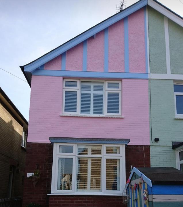 Whitstable House | Charming pink house with perfect location