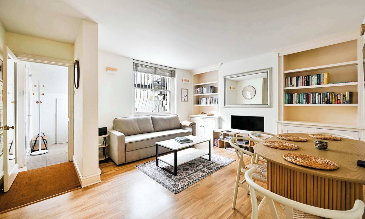 Redcliffe Apartment | Chelsea Modern - Stylish Hideaway