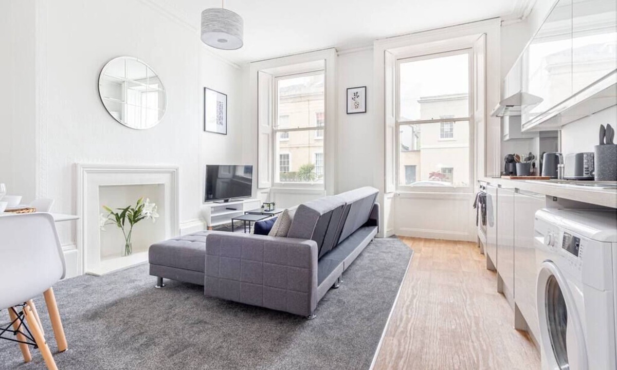 Montpellier Apartment | Cheltenham City Centre - 1 Bedroom Apartment