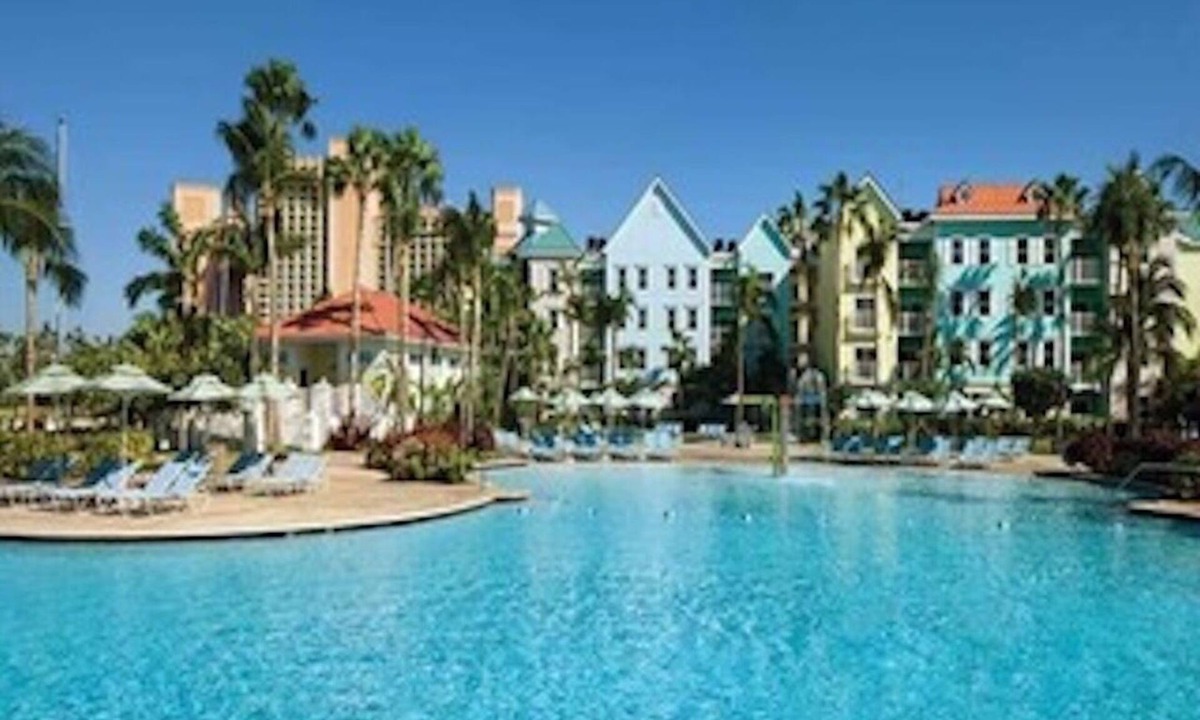 Paradise Island Villa | CHRISTMAS 2026 HARBORSIDE ATLANTIS Access + 4 Wrist Bands Dec 20 - 27 2026.
