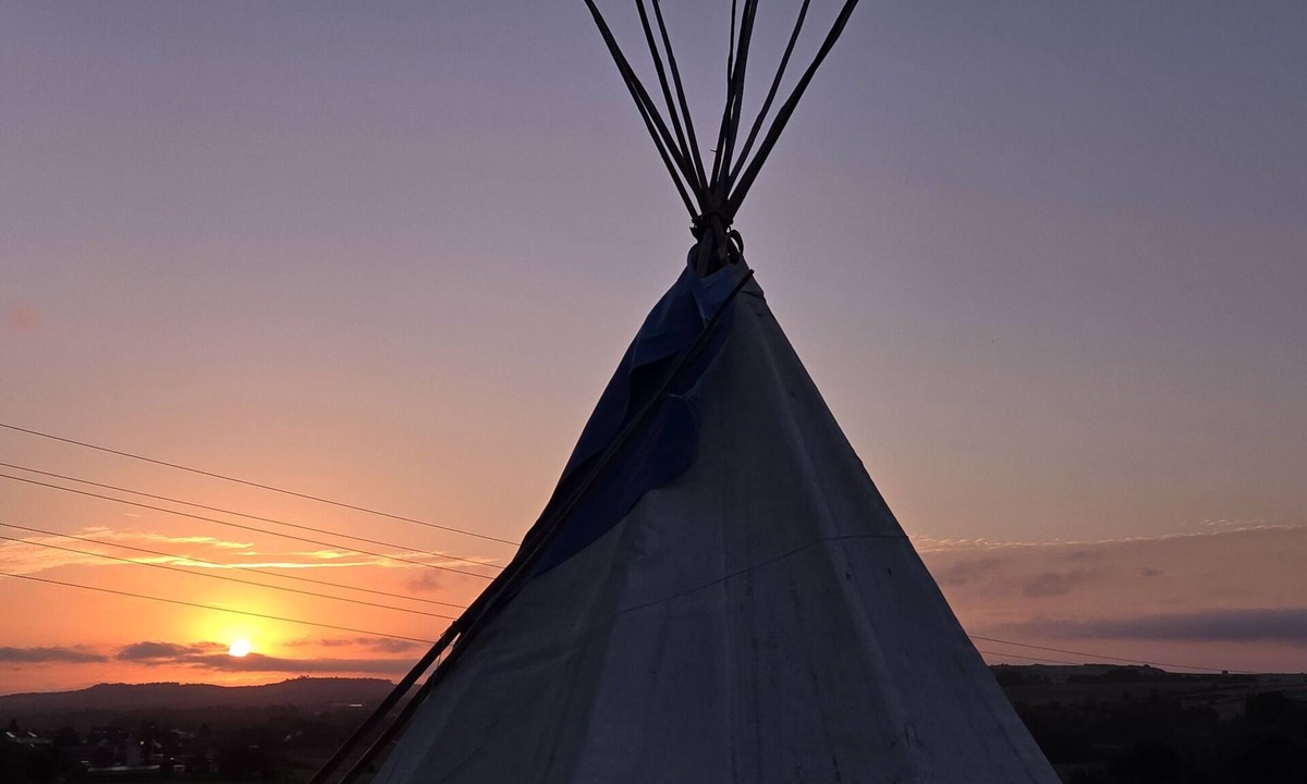 Durrington RV Rental | Classic Tipi with county view
