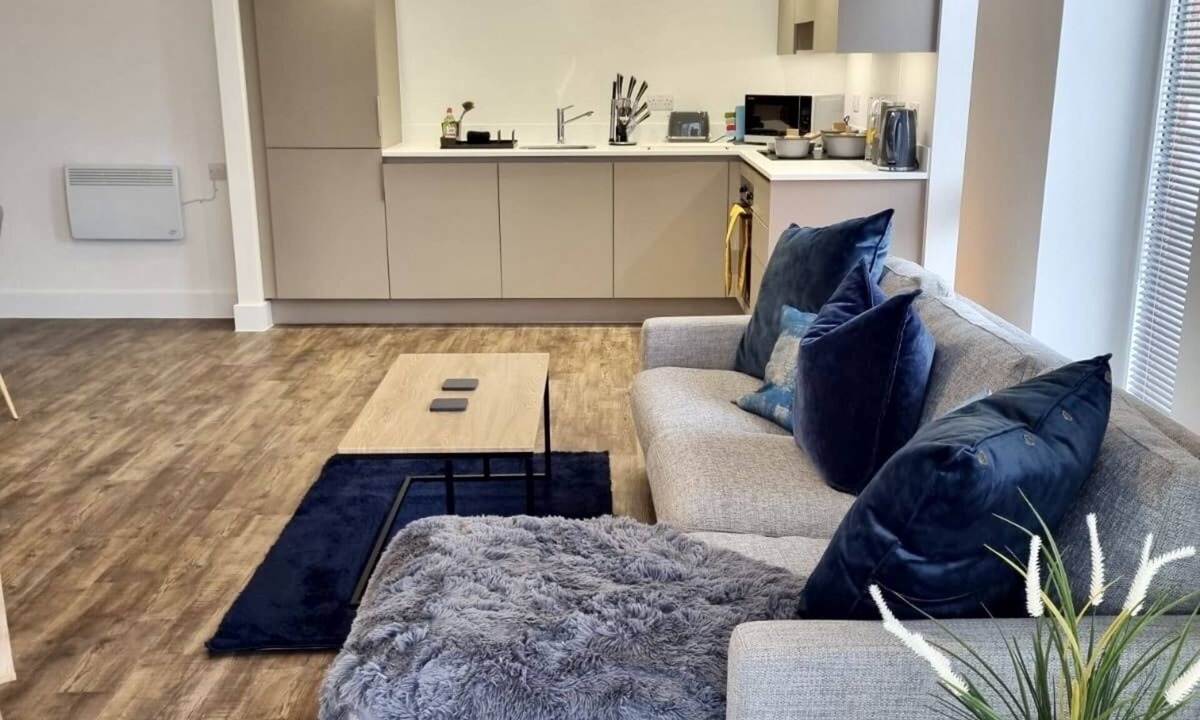 Bicester Apartment | Comfortable, modern apartment near Bicester