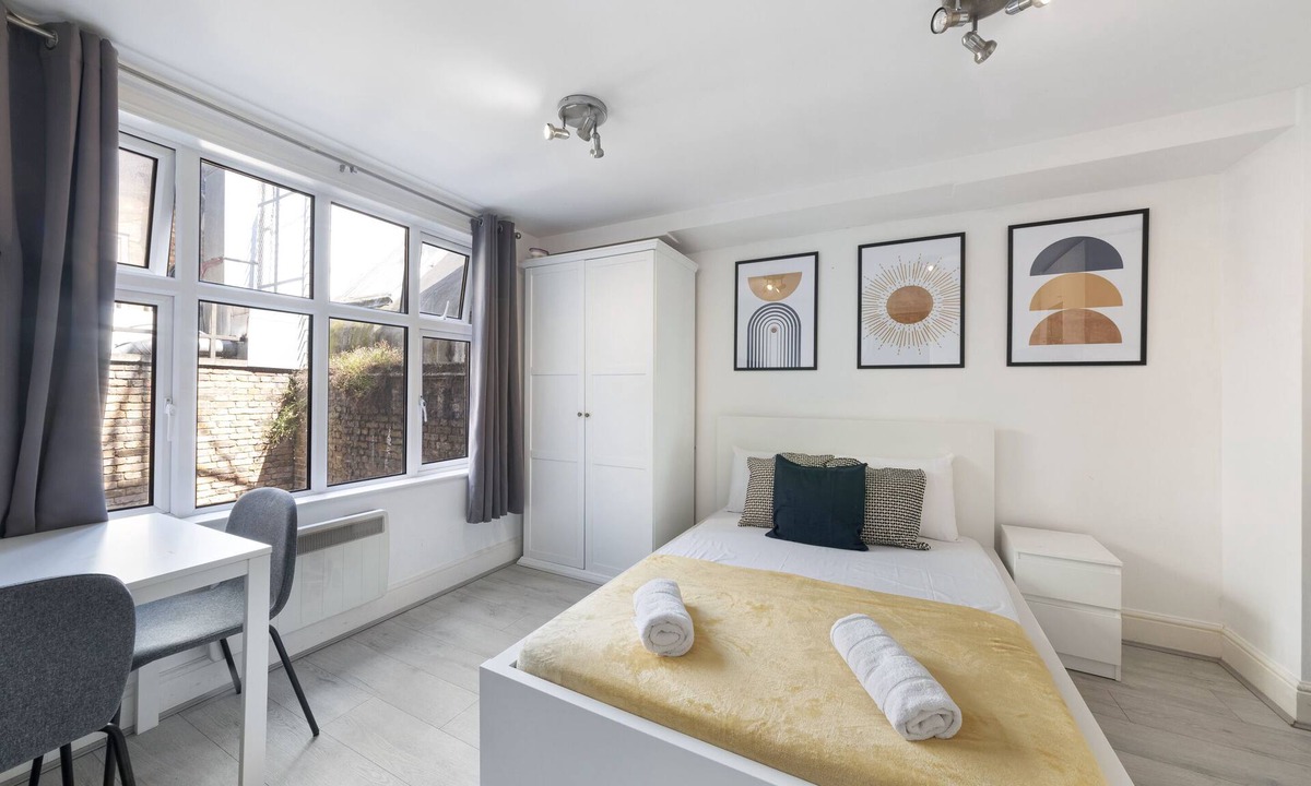 Farringdon Apartment | Comfy Studio Flat In Central London
