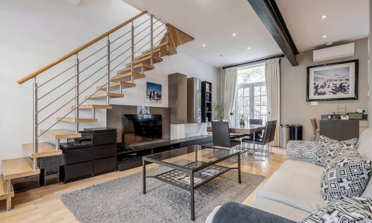 Paddington House | Conduit Mews Luxurious Mews House Next to Hyde Park