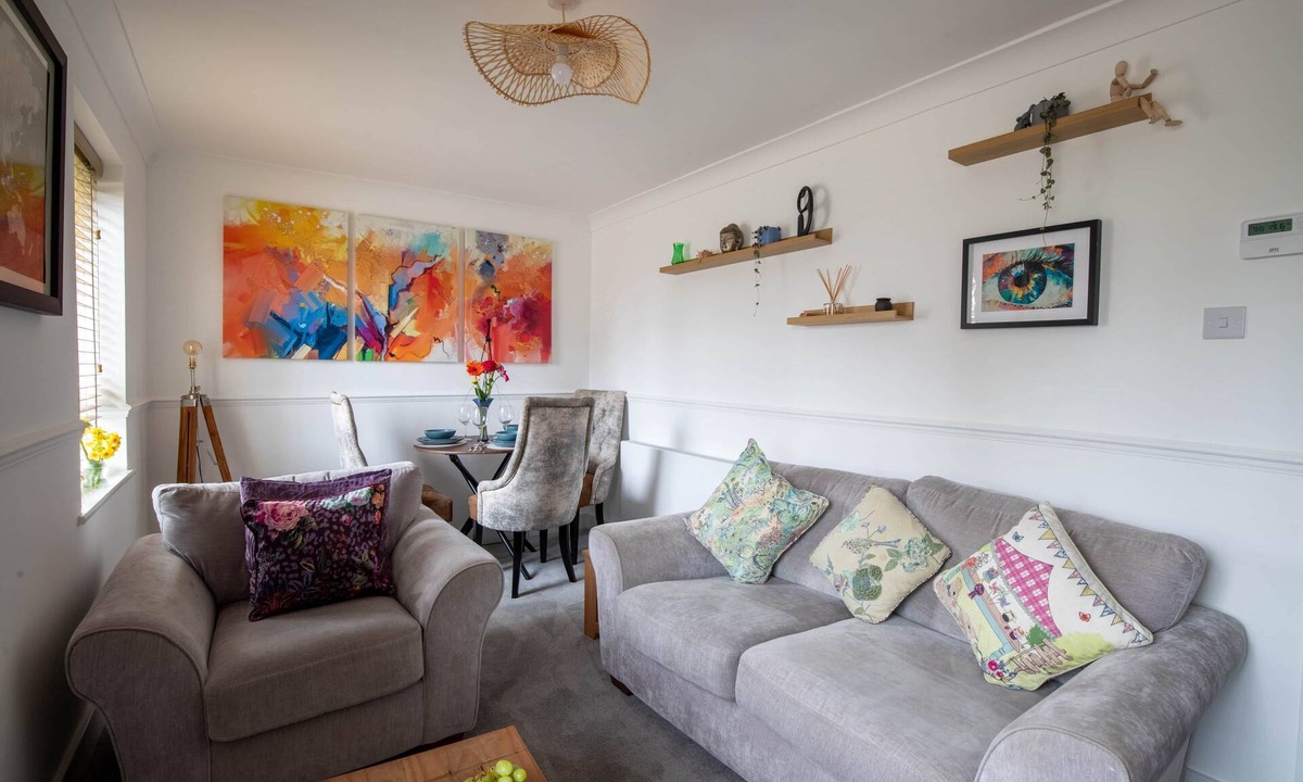 Aylesbury Apartment | Cosy 2 bed apartment 5 min walk to town centre