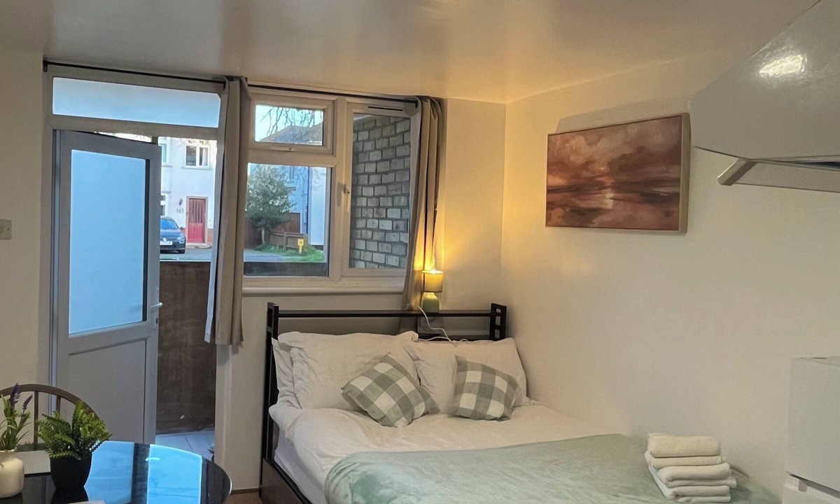 Cambridge Apartment | Cosy Cambridge Studio by Miller Residence - Walk to Addenbrookes, Near Centre