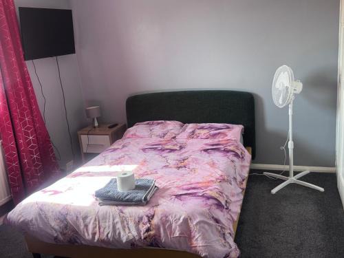 Bedford House | Cozy and Charming Double room with Workspace