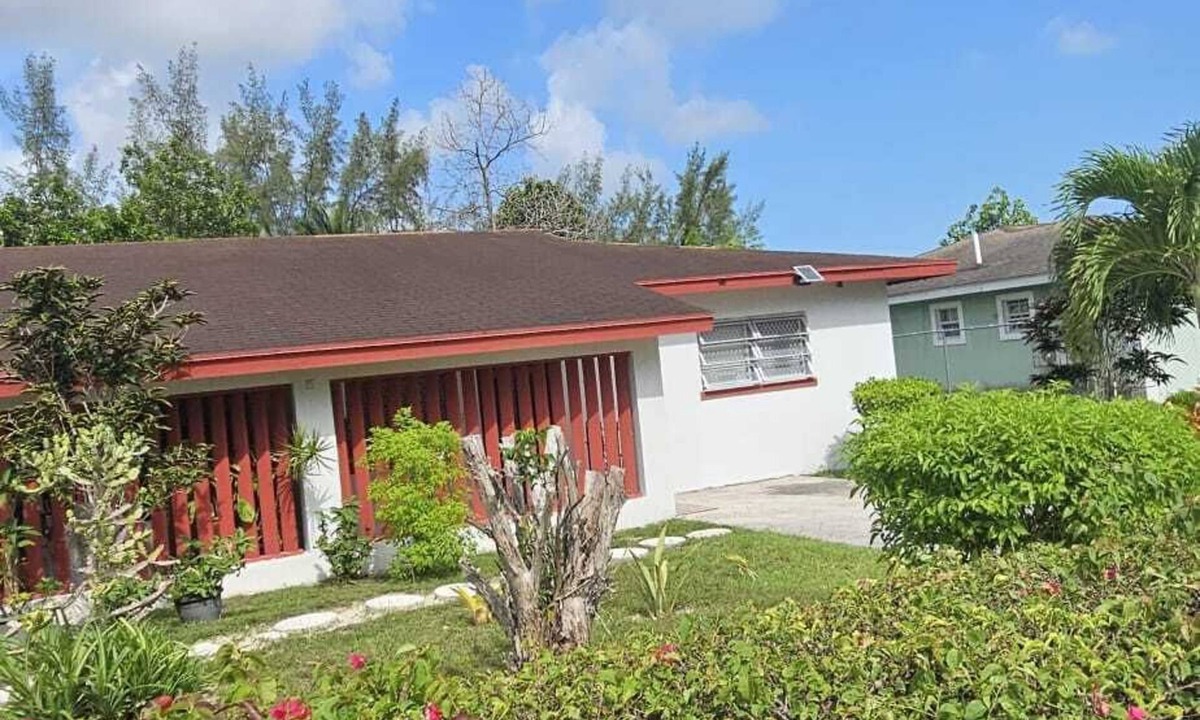 Stapledon Gardens Apartment | Cozy Nassau Hideaway – Local Island Charm