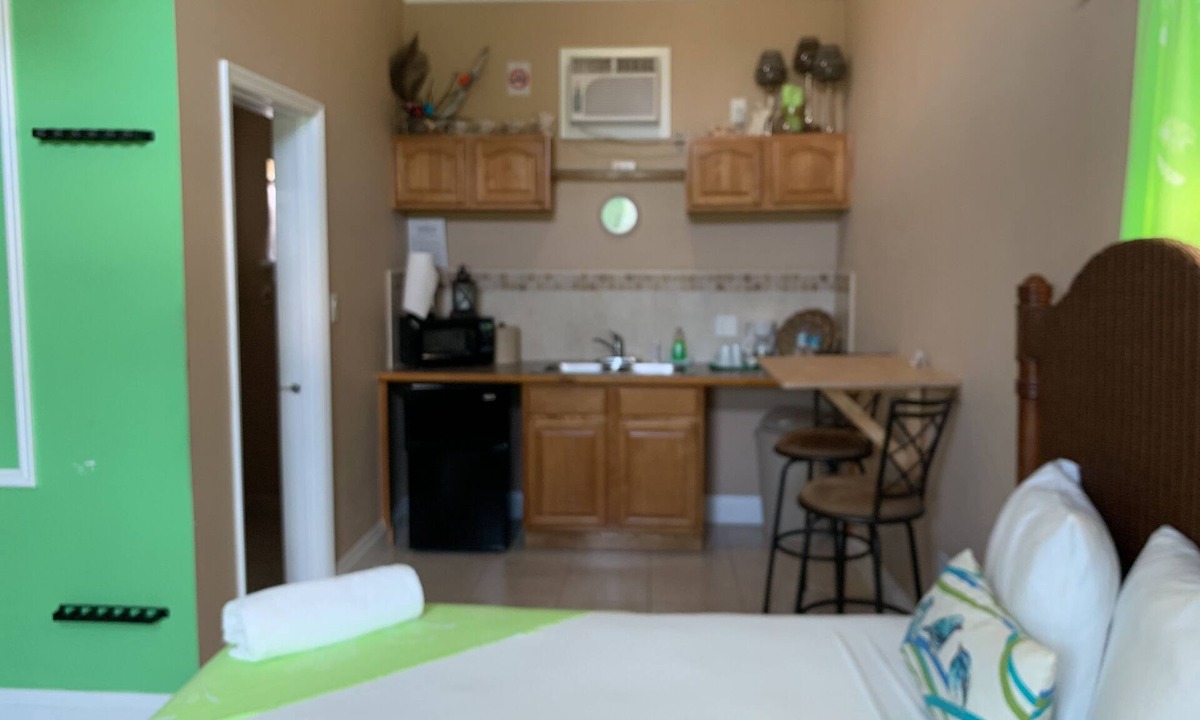 Andros Island Hotel | Cozy quiet place to stay!