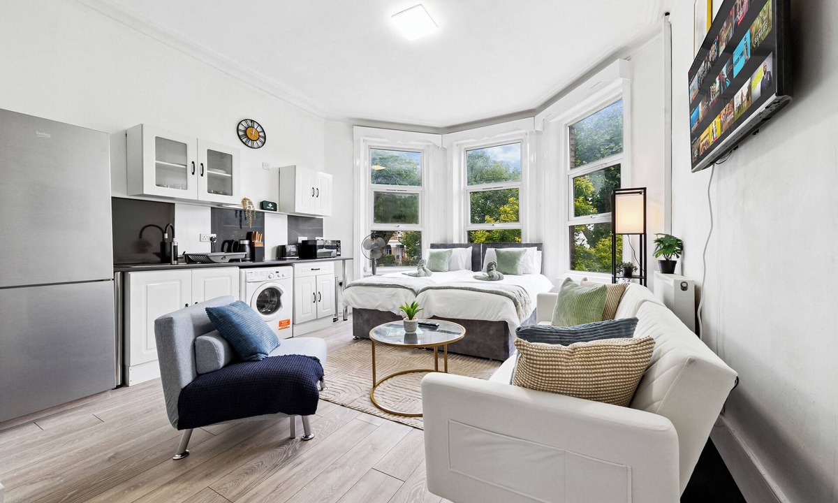 Fortune Green Apartment | Cozy & Spacious C.LDN Studio - 15Mins To City Centre - With Work Desk
