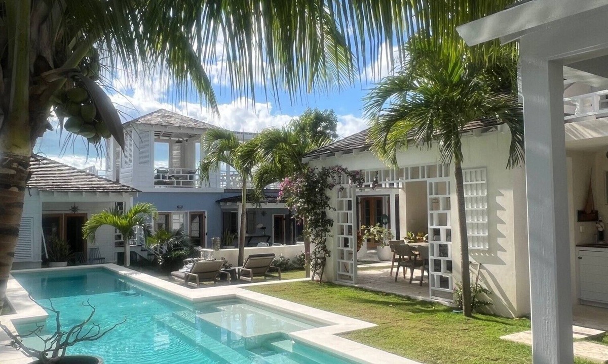 Dunmore Town House | Crown Affair: Village Compound on Charming Lane with 40' Pool & Sunset Views