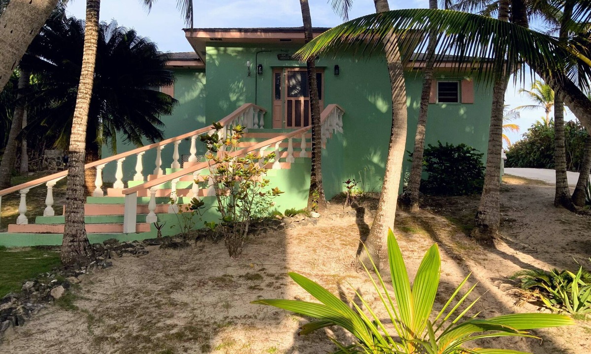 Governor's Harbour House | Da Villa Ocean Front Home, Luxury & Privacy on Pink Sand Beach