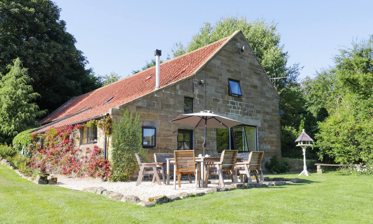 Great Fryup Dale House | DALE VIEW, pet friendly, character holiday cottage in Lealholm