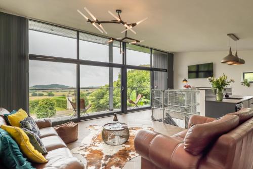Ebford House | Deer Vue
