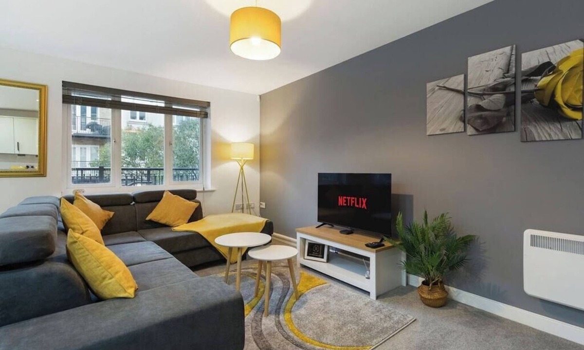 High Wycombe Apartment | ★Deluxe 2 bed flat w/free parking★