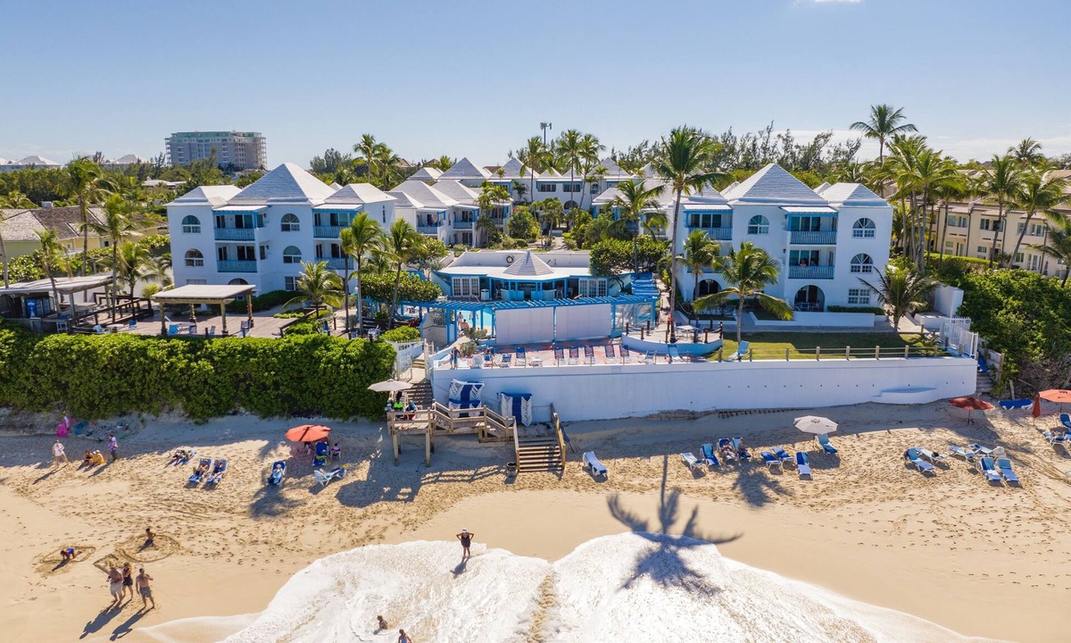 Paradise Island Villa | Deluxe Garden Villa Close to World-Famous Dining & Entertainment on Paradise Island by RedAwning