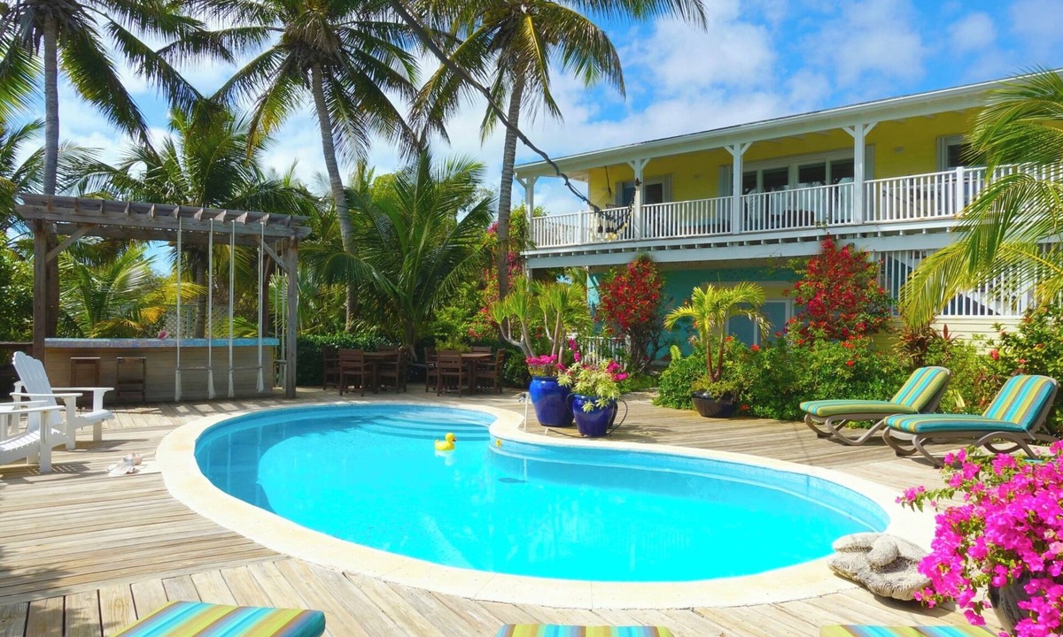 Jimmy Hill House | DILLYCRAB BEACH HOUSE: Pickleball Court/Pingpong/Pool table/Ocean Treehouse deck