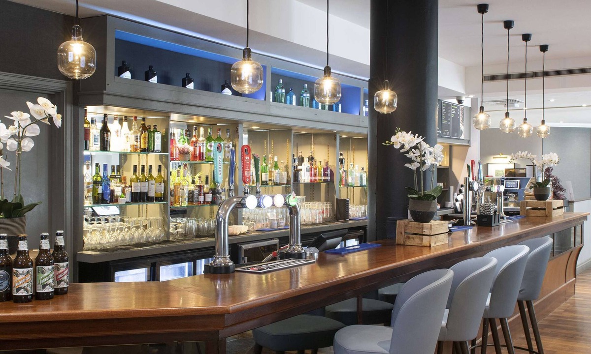 Lydiard Tregoze Hotel | DoubleTree by Hilton Swindon
