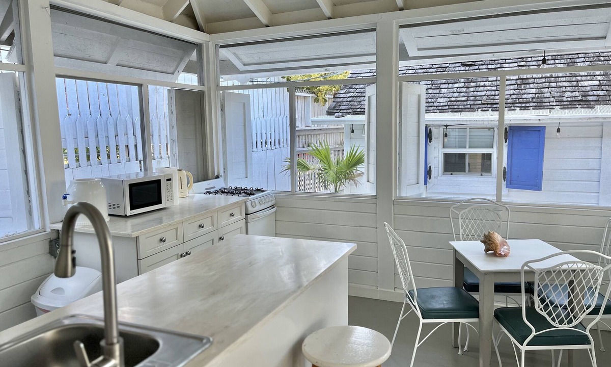 Downtown Nassau Villa | Downtown Nassau Oasis Unit 3