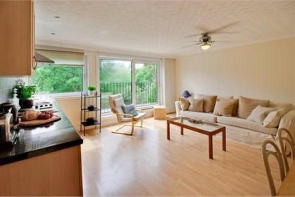 Morningside Apartment | Edin Morningside Apt