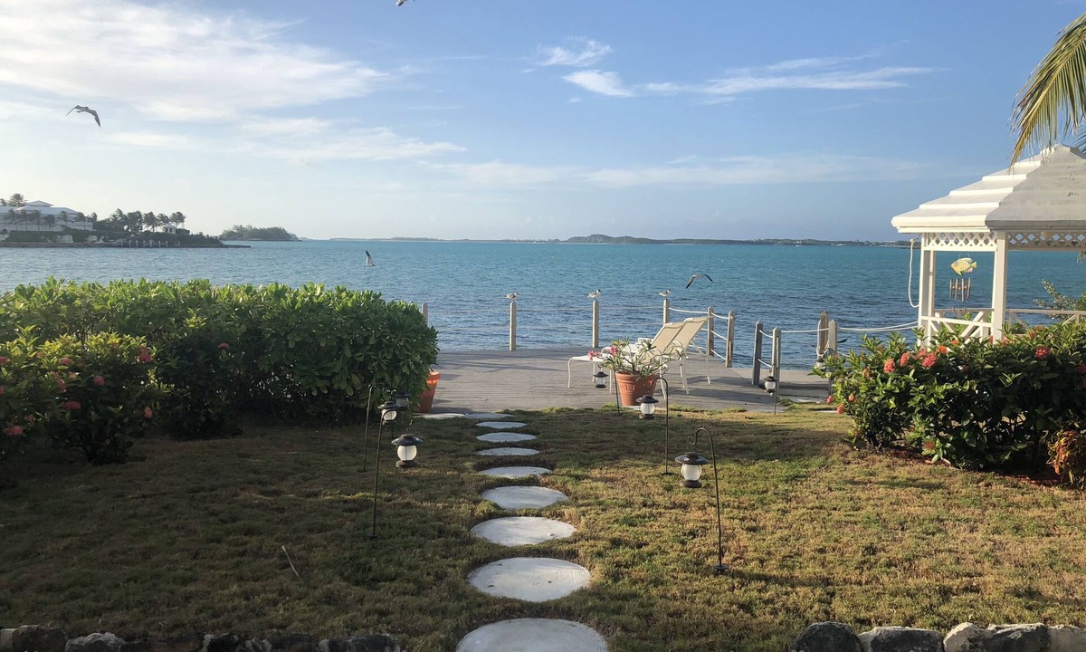 George Town House | Elegant 3-Bedroom Villa with Gazebo, Deck & Breathtaking Elizabeth Harbor Views!