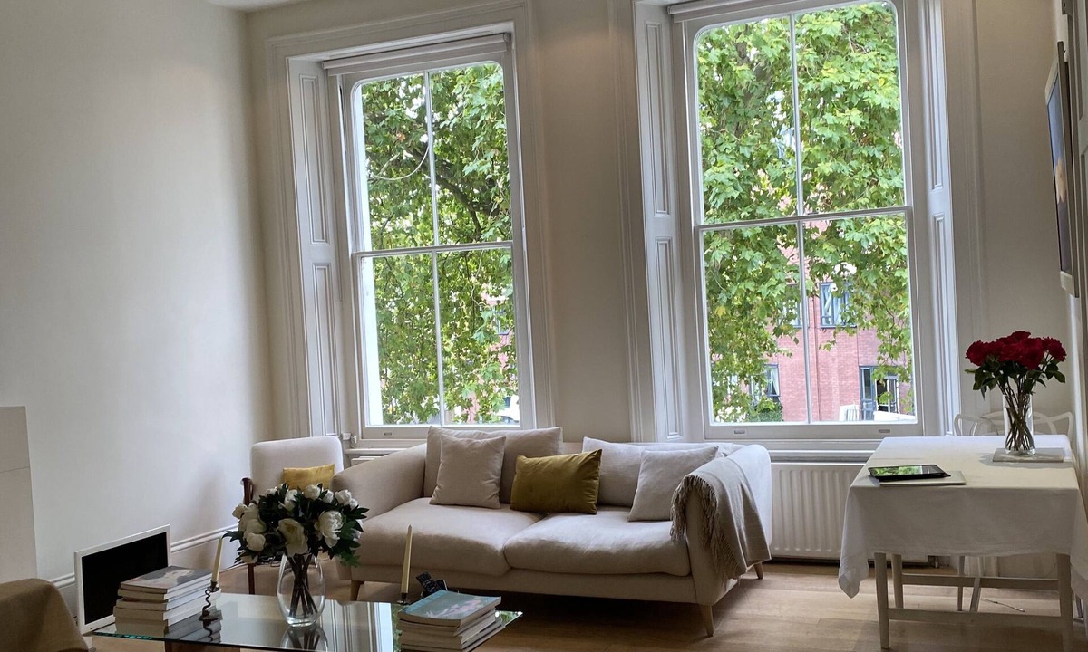 Bayswater Apartment | Elegant, spacious 2 bed Hyde Park flat, near Paddington, Bond St, Notting Hill.