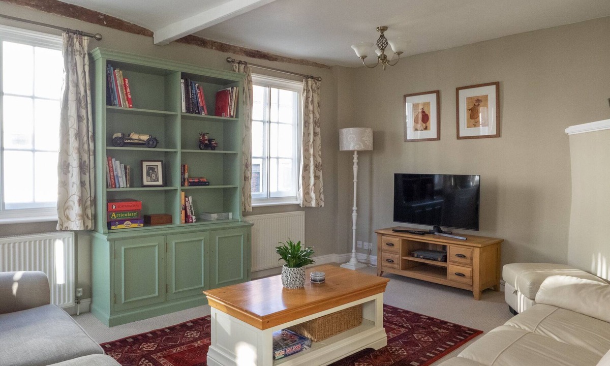 Linton Cottage | Entire Cottage in Picturesque Village