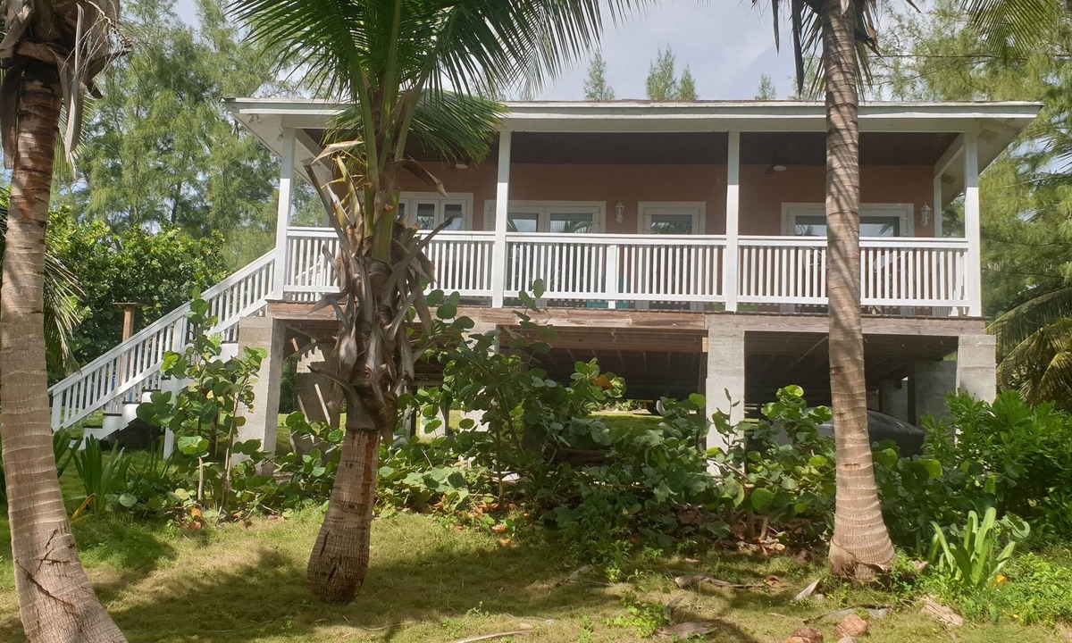 Governor's Harbour Cottage | Eve's Cottage - Ocean Breeze Peaceful Getaway