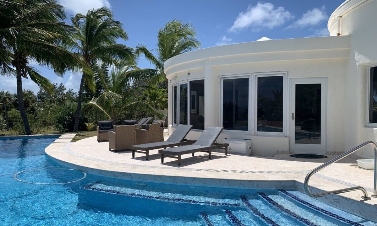 Double Bay House | Exquisite Contemporary Beachfront Estate with Pool on Pink Sand Beach
