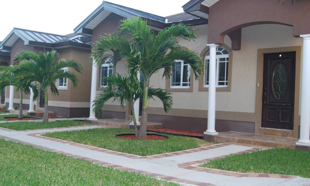 Bell Channel Bay House | EZ VILLE @TAINO BEACH Lucaya