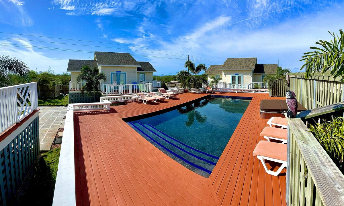 Governor's Harbour House | Fenced Property, Near all Beaches, Pool, Hot Tub, Sundeck, Firepit, Grill, Wi-Fi