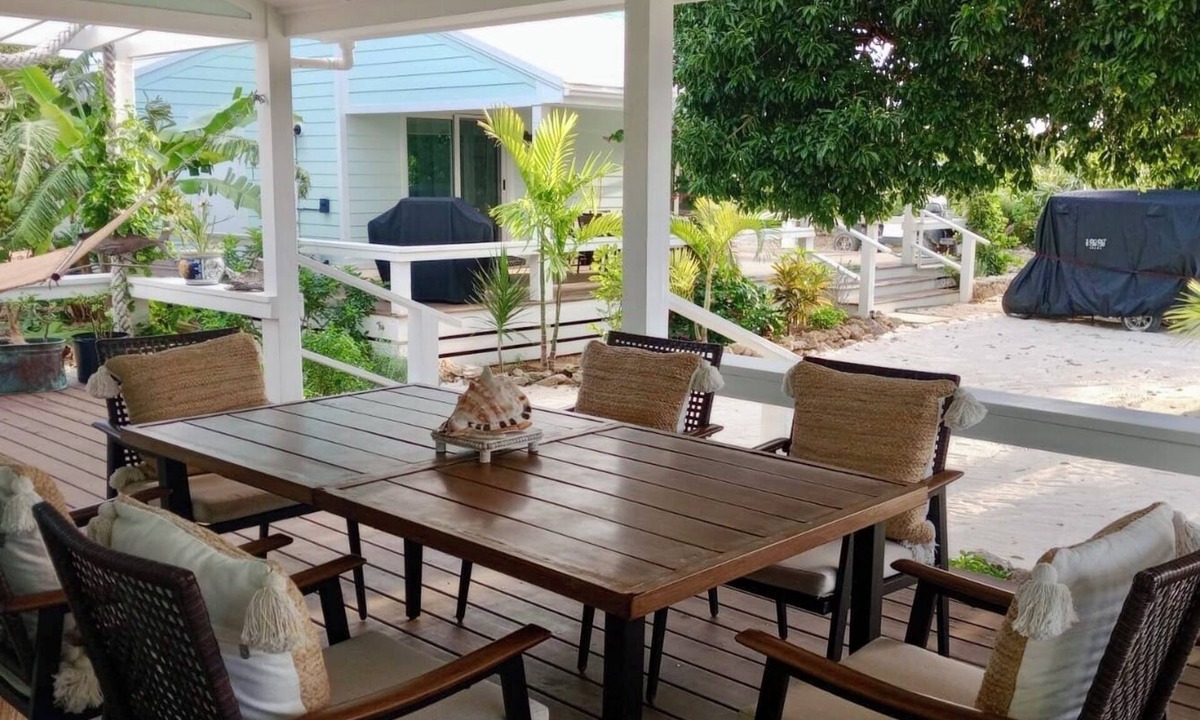 Hope Town Cottage | Fish Cottage - Quiet Comfort, Perfectly Placed
