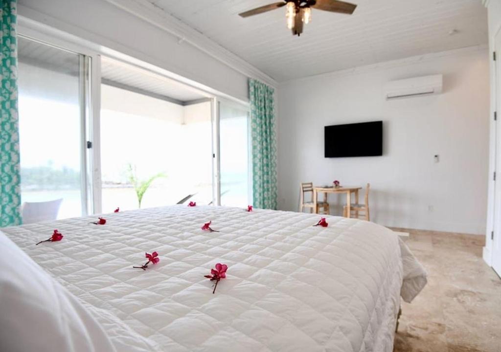 New Bight House | Fountain Bay Resort and Marina