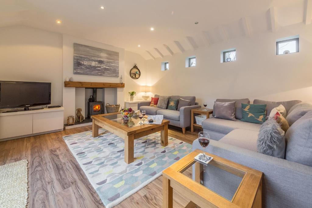 Brancaster House | Greyseals