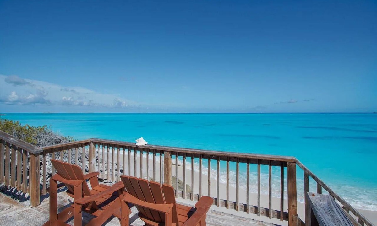 Forbes Hill House | Greystone Villa: 7-Bedroom Oceanfront Luxury on a Private Exuma Beach