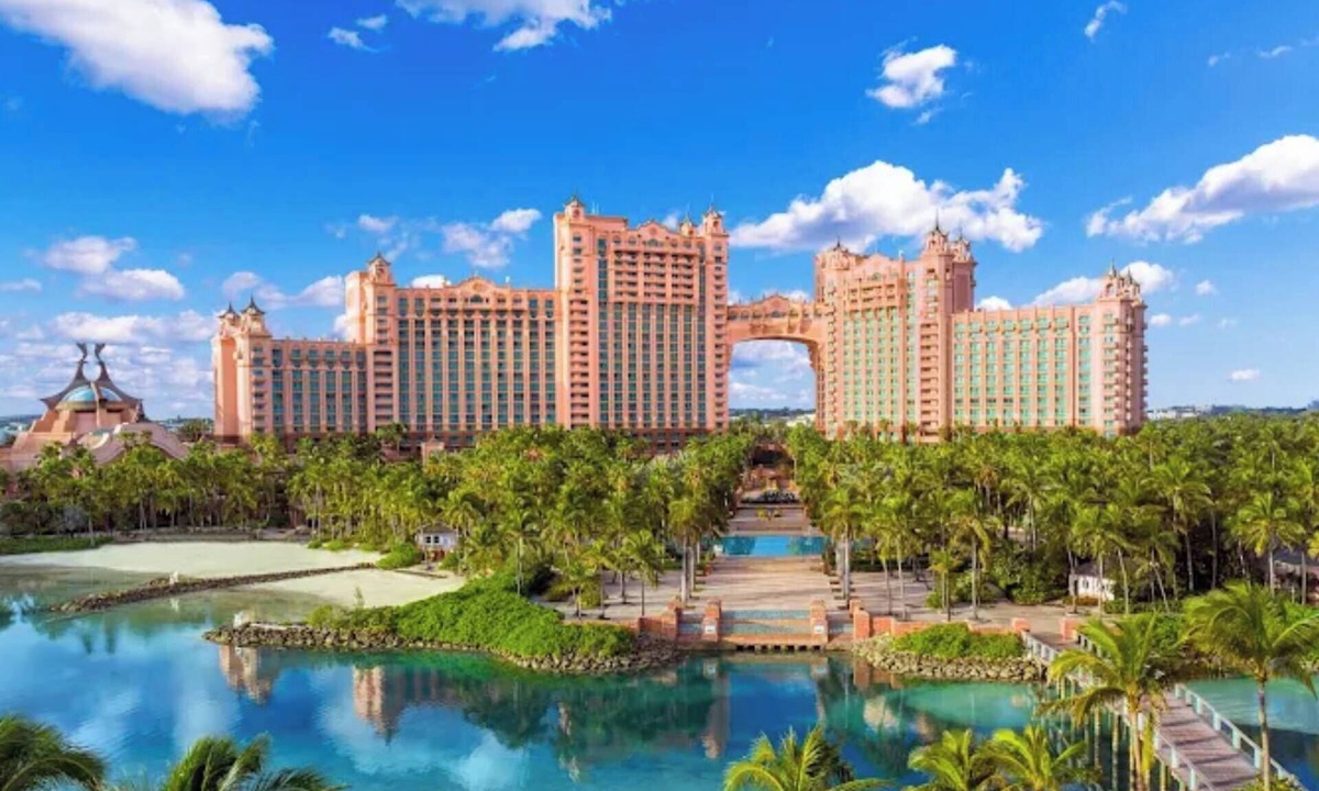 Paradise Island Apartment | Harborside Resort - 3 Bedroom - Full Resort Access