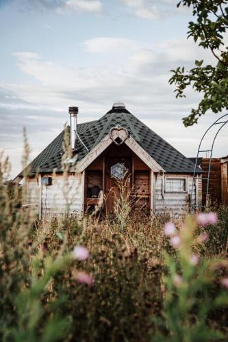 Ely Other | Hatters Meadows Glamping