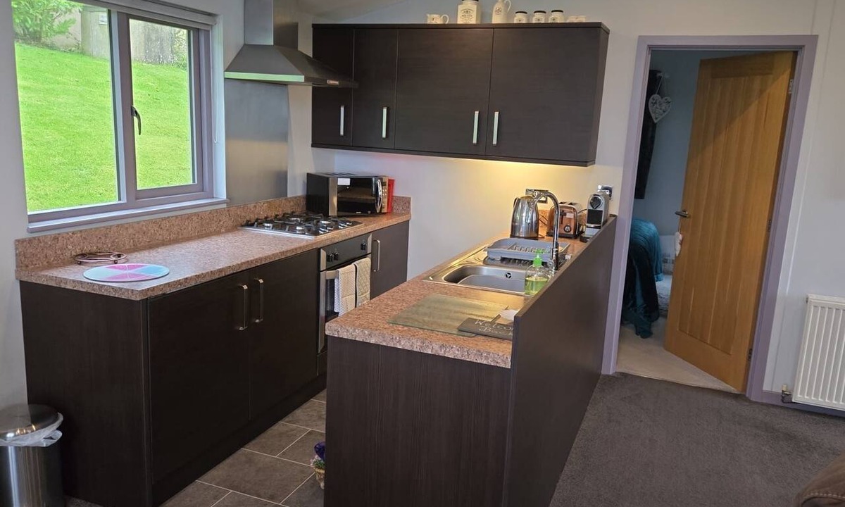 Kirkby-in-Furness Cabin | Haven Lodge Kirkby In Furness - a lodge that sleeps 2 guests in 1 bedroom