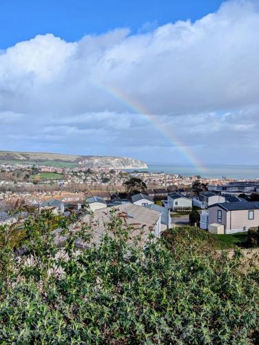 Swanage House | Helmsley Lodge sited on the Swanage Coastal Park with uninterrupted panoramic sea views