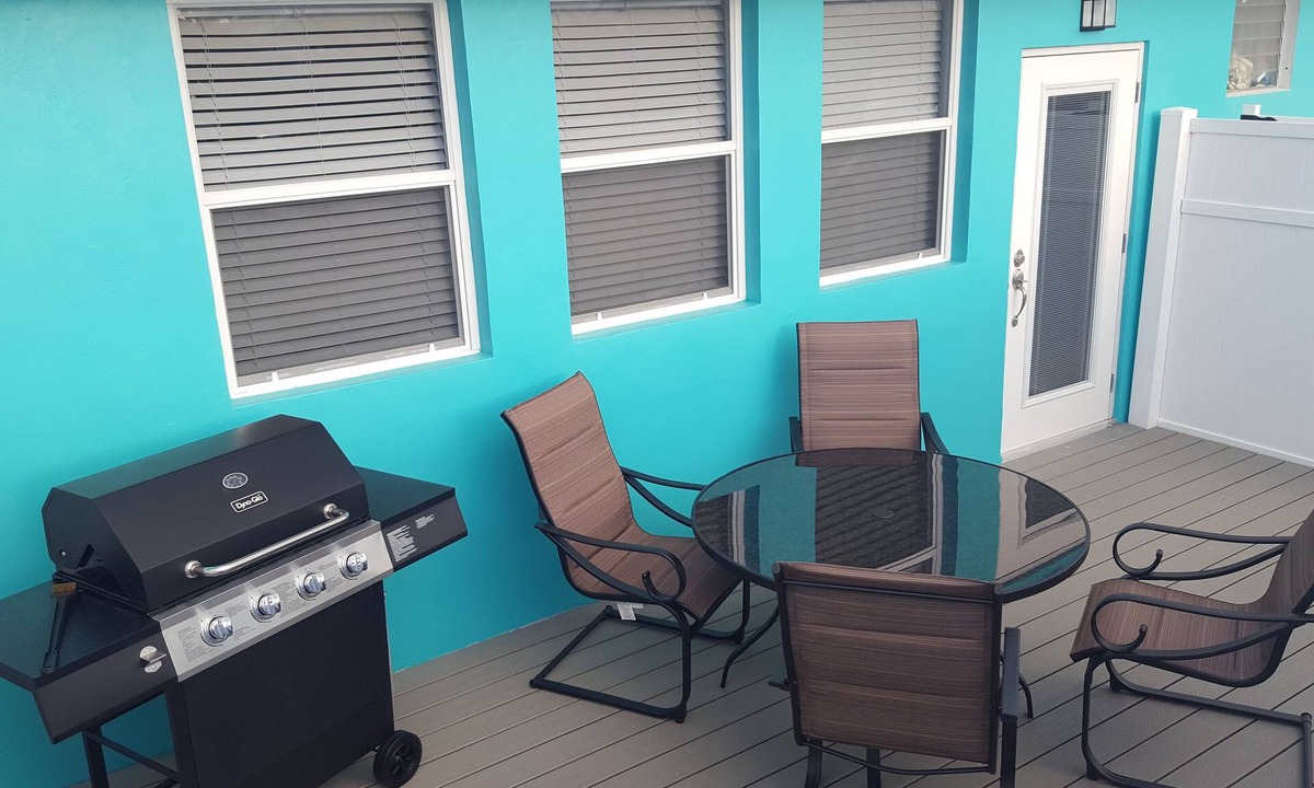 Spanish Wells Apartment | HIDDEN GEM. Free Golf Car kayak boarding 2 Min.walk to SPANISH WELLS beach