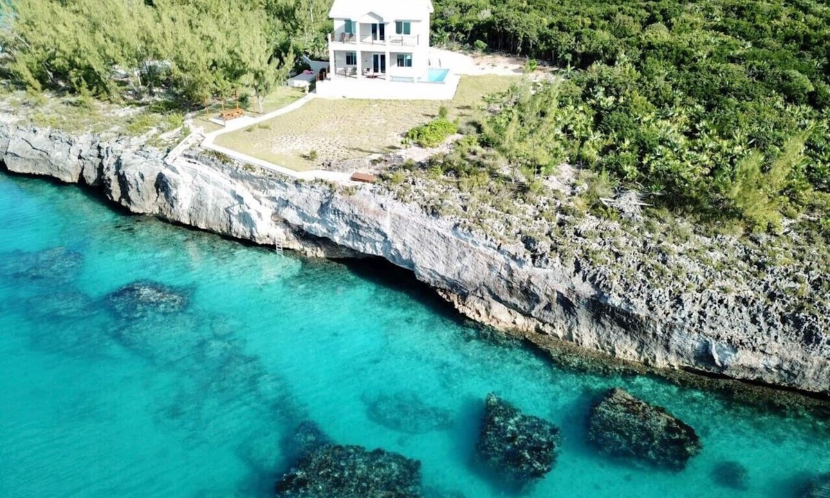 Governor's Harbour House | High-End Caribbean Home in Top location-Private Pool, Amazing Views & Generator!